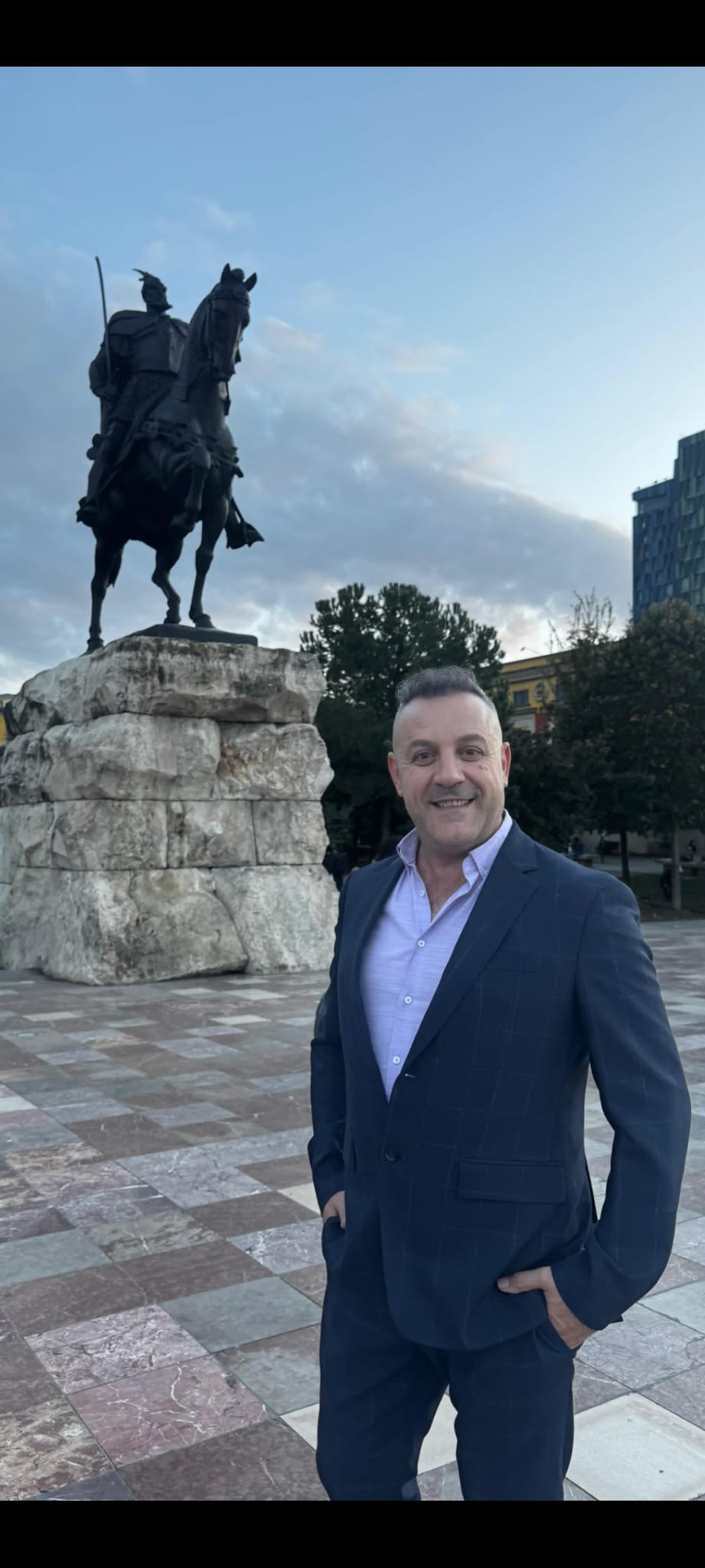 Unë jam Skënderbeu   Kënga më e re e Bekim Ibrahimit vjen me një mesazh bashkimi për të gjithë shqiptarët